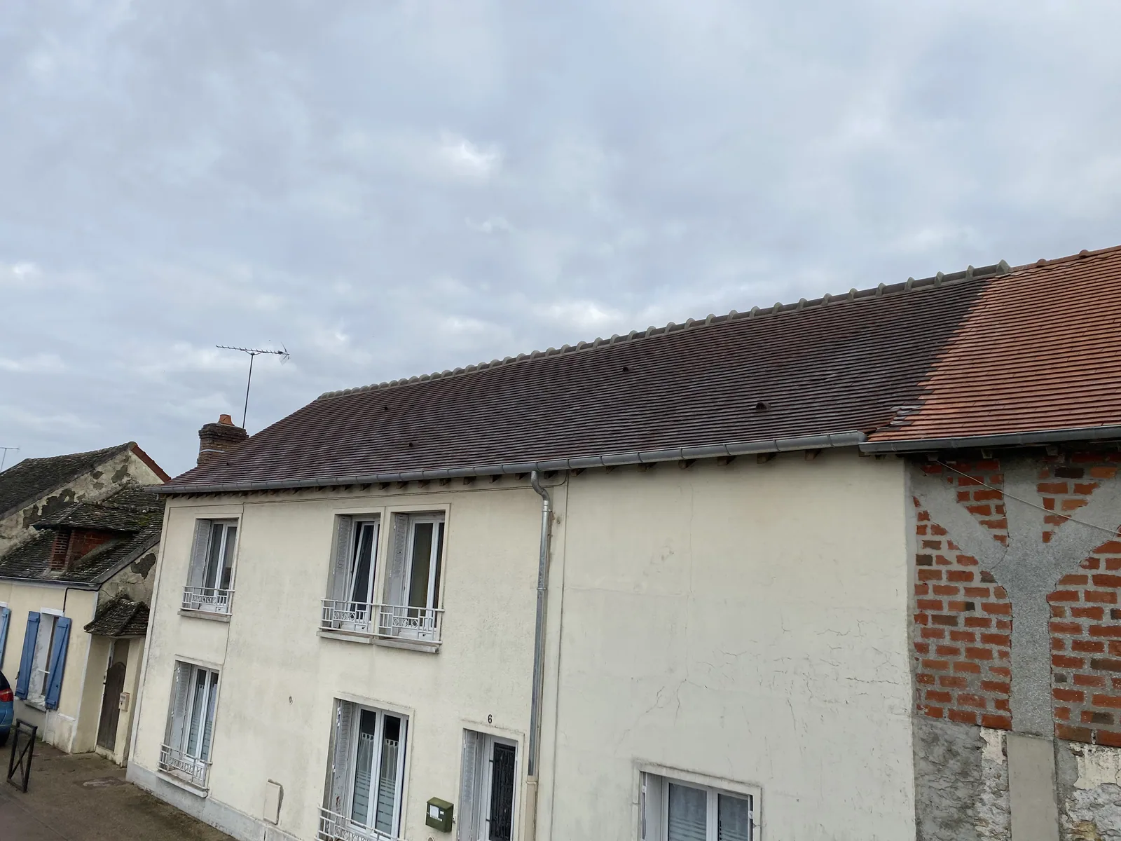 Tuiles plates — chantier VMCZ